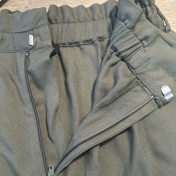 Forever 21 Olive Green Lightweight Flowy Elastic Waist Casual Pants Size Medium - Picture 4 of 6